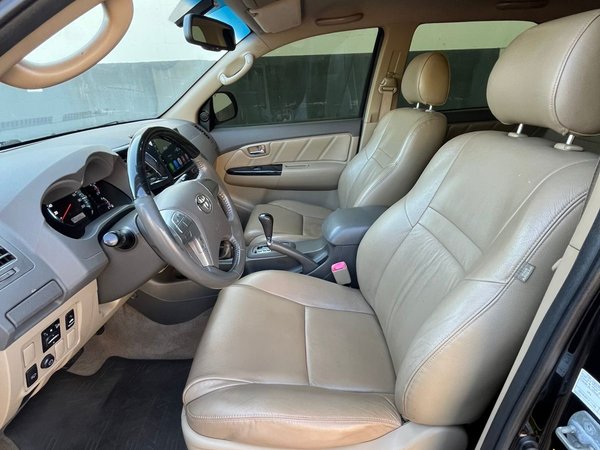 Foto 10 - Toyota Hilux SW4 SRV 3.0 Turbo Diesel 4x4