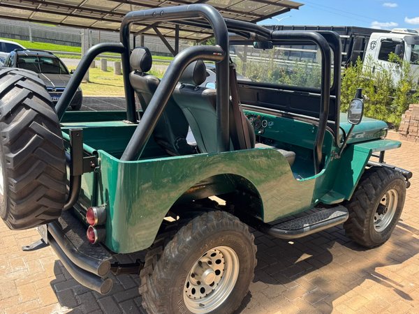 Foto 3 - Willys Jeep CJ3B 2.3 Gasolina