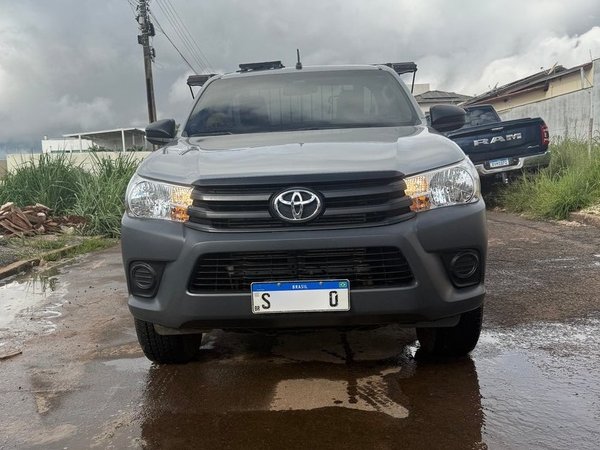 Foto 2 - Toyota Hilux 2.8 Turbo Diesel 4x4 C.S