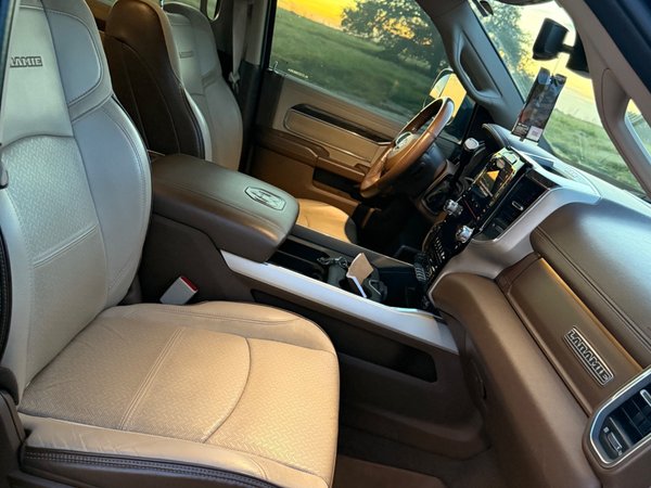 Foto 6 - RAM 2500 Laramie 6.7 Turbo Diesel 4x4