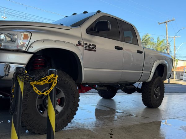 Foto 4 - RAM 2500 SLT 5.9 Turbo Diesel 4x4