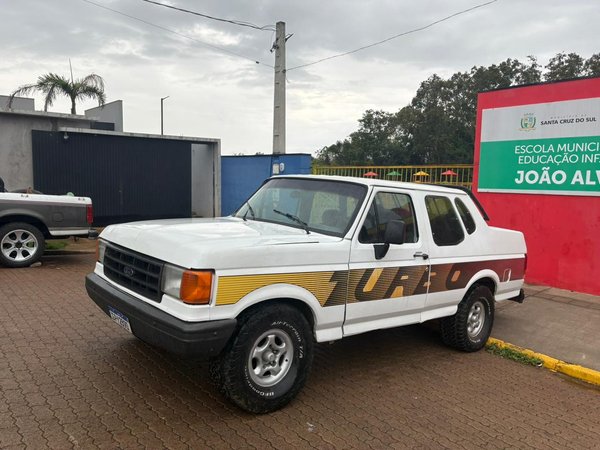 Foto 3 - Ford F1000 3.9 Diesel