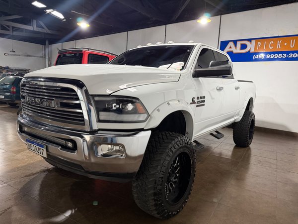 Foto 2 - RAM 2500 Laramie 6.7 Turbo Diesel 4x4