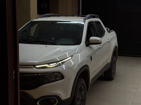 Foto 7 - Fiat Toro Freedom 1.8 16v