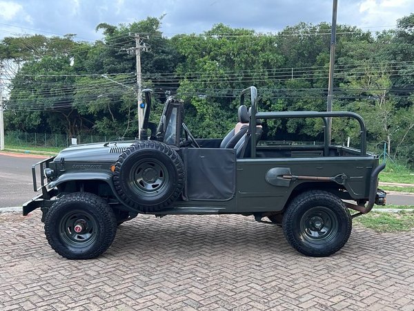 Foto 4 - Toyota Bandeirantes Jipe