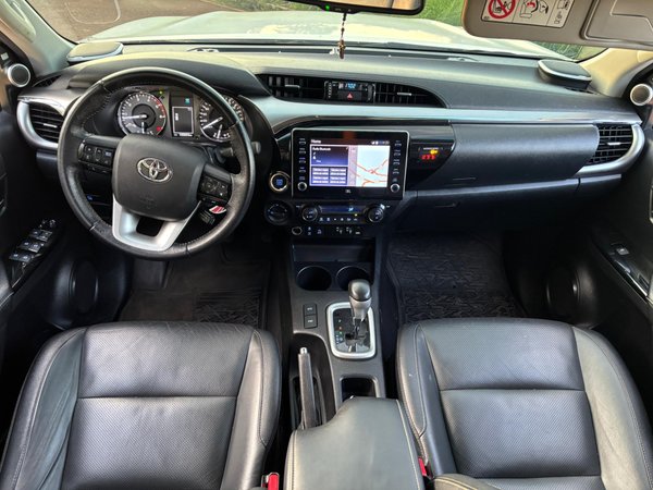 Foto 6 - Toyota Hilux SRX 2.8 Turbo Diesel 4x4