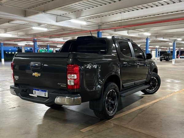 Foto 4 - Chevrolet S10 High Country 2.8 Turbo Diesel 4x4