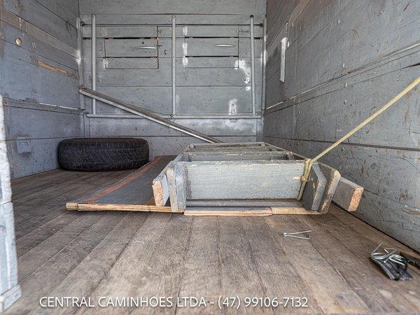 Foto 8 - Ford F1000 3.9 Diesel