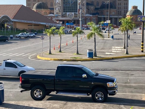 Foto 2 - RAM 2500 SLT 5.9 Turbo Diesel 4x4