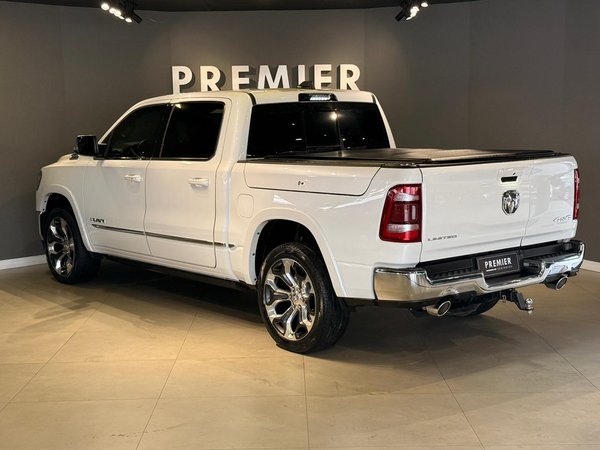 Foto 2 - RAM 1500 Limited 5.7 V8 Gasolina 4x4