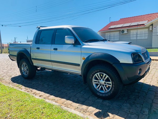 Foto 2 - Mitsubishi L200 Outdoor GLS 2.5 Turbo Diesel 4x4