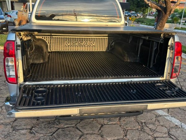 Foto 8 - Nissan Frontier SL 2.5TDi 16v 4x4 C.D.