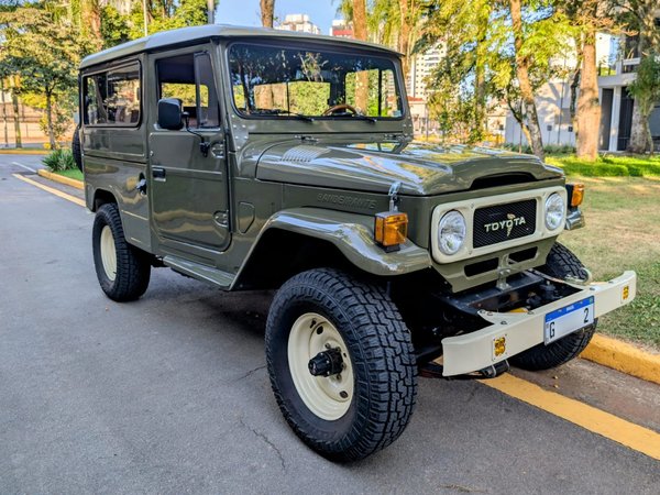 Foto 2 - Toyota Bandeirantes Jipe