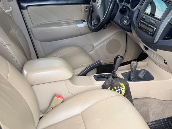 Foto 5 - Toyota Hilux SW4 SRV 3.0 Turbo Diesel 4x4