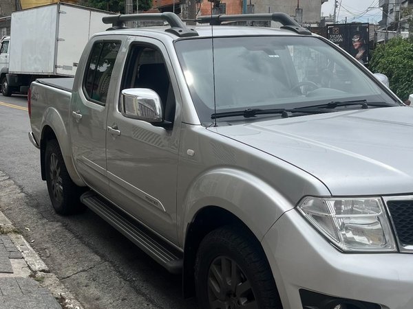 Foto 8 - Nissan Frontier SL 2.5TDi 16v 4x4 C.D.