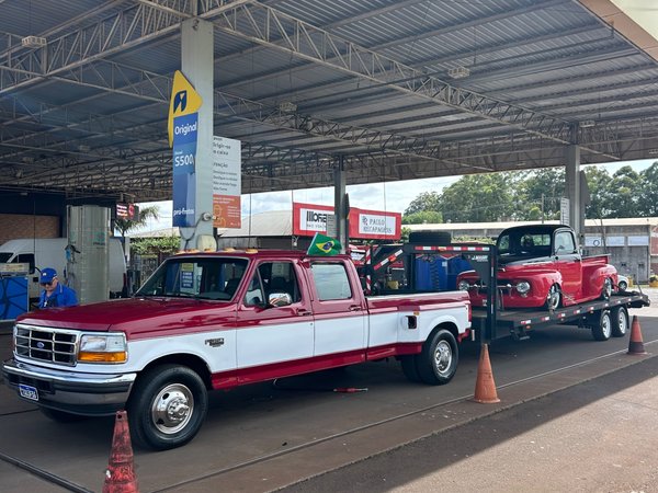 Foto 1 - Ford F350 3.9 Turbo Diesel