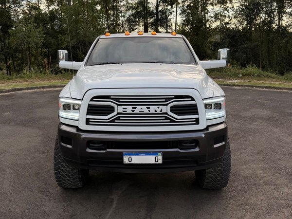 Foto 2 - RAM 2500 Laramie 6.7 Turbo Diesel 4x4