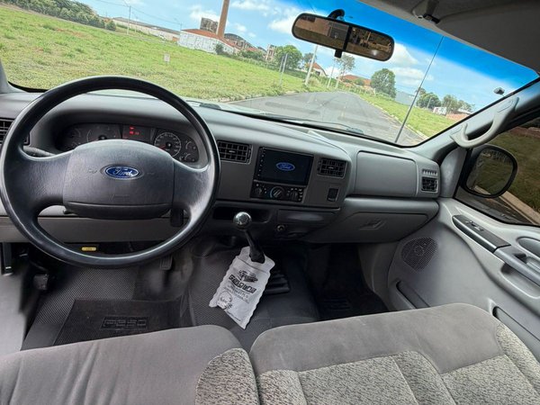 Foto 7 - Ford F250 XLT 3.9 Turbo Diesel