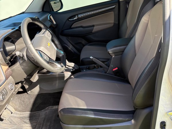 Foto 6 - Chevrolet S10 High Country 2.8 Turbo Diesel 4x4