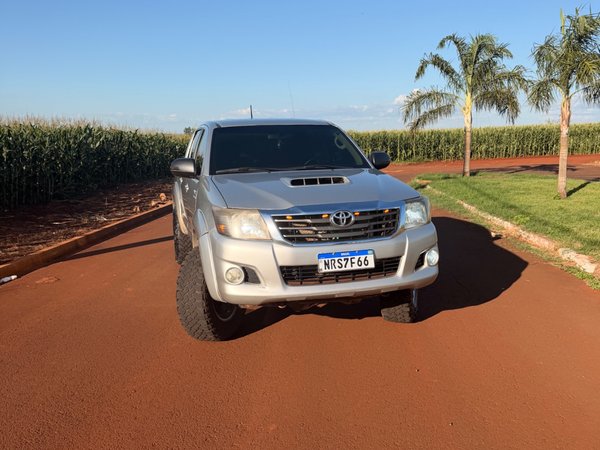 Foto 1 - Toyota Hilux SRV Top 3.0 Turbo Diesel 4x4