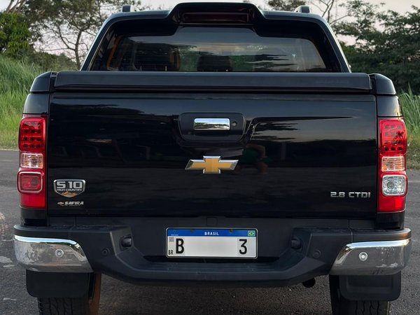 Foto 6 - Chevrolet S10 High Country 2.8 Turbo Diesel 4x4