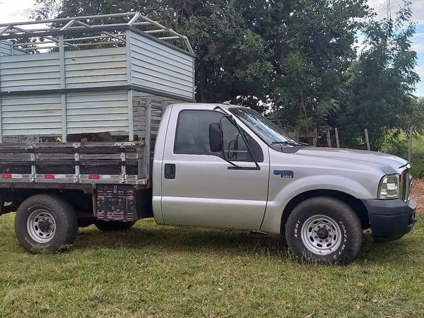 Foto 1 - Ford F350 3.9 Turbo Diesel C.S