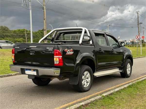 Foto 5 - Toyota Hilux SRV 3.0 Turbo Diesel 4x4
