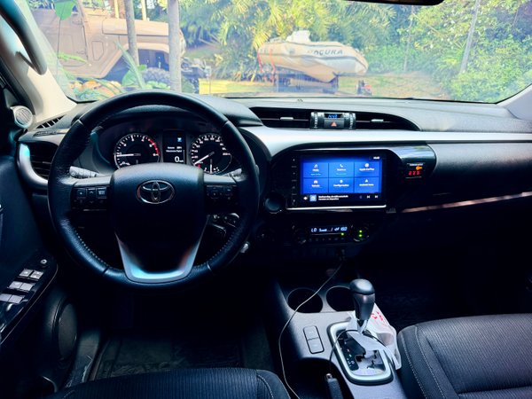 Foto 2 - Toyota Hilux SR 2.8 Turbo Diesel 4x4