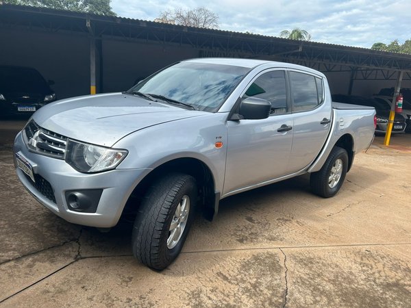 Foto 3 - Mitsubishi L200 Triton GLX 3.2 Turbo Diesel 4x4