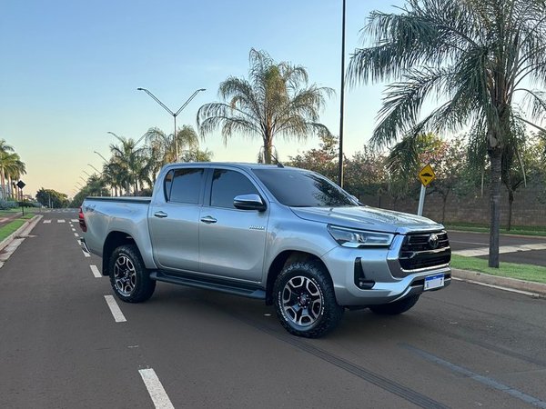 Foto 2 - Toyota Hilux SRX 2.8 Turbo Diesel 4x4