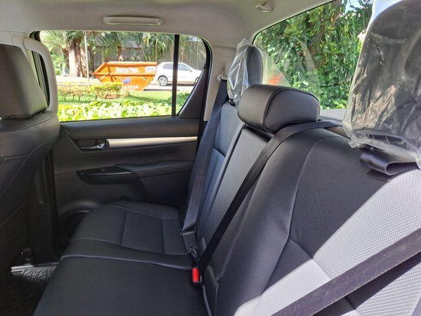 Foto 7 - Toyota Hilux SRX 2.8 Turbo Diesel 4x4
