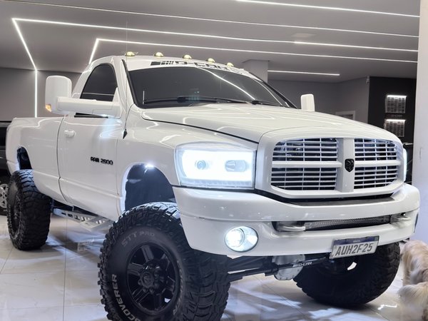 Foto 1 - RAM 2500 SLT 5.9 Turbo Diesel 4x4 C.S