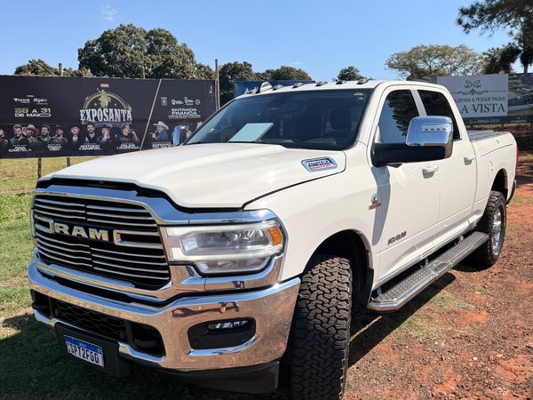 Foto 1 - RAM 2500 Laramie 6.7 Turbo Diesel 4x4