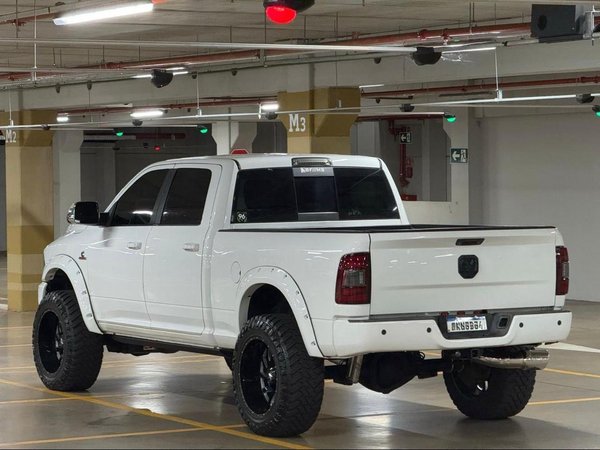 Foto 5 - RAM 2500 Laramie 6.7 Turbo Diesel 4x4