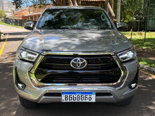 Foto 2 - Toyota Hilux STD 2.8 Turbo Diesel 4x4