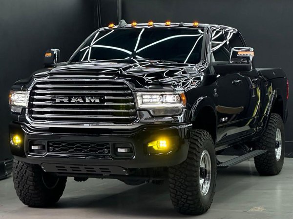Foto 1 - RAM 3500 Longhorn Limited 6.7 Turbo Diesel 4x4