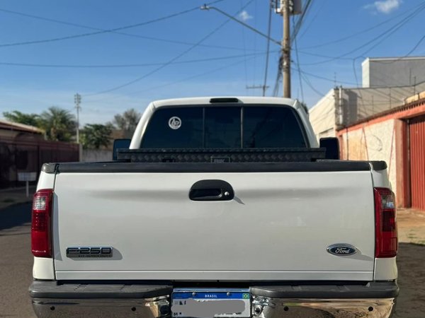 Foto 3 - Ford F250 XLT 3.9 Turbo Diesel 4x4 C.S
