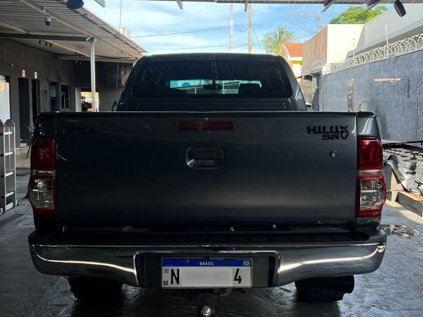 Foto 5 - Toyota Hilux SRV 3.0 Turbo Diesel 4x4