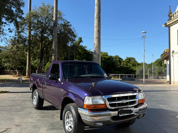 Ford Ranger XLT 4.0 V6 Gasolina 4x2 C.S