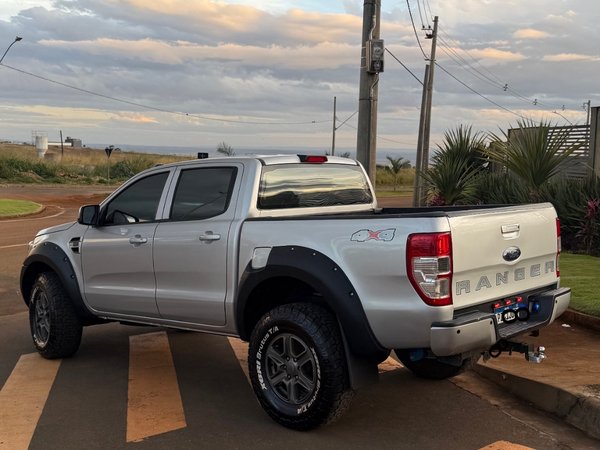 Foto 4 - Ford Ranger XLS 2.2 Turbo Diesel 4x4