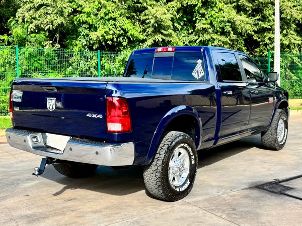 Foto 4 - RAM 2500 Laramie 6.7 Turbo Diesel 4x4