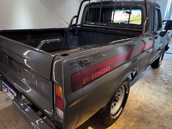 Foto 3 - Ford F1000 3.6 Diesel