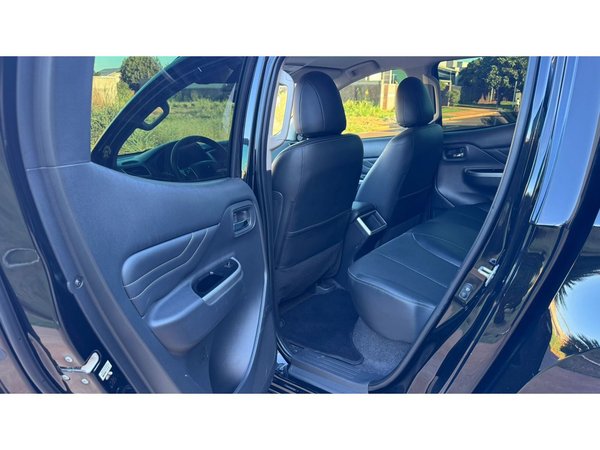 Foto 8 - Mitsubishi L200 Triton Sport HPE 2.4 Turbo Diesel 4x4