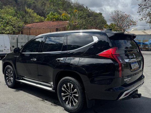 Foto 5 - Mitsubishi Pajero Sport HPE-S 2.4TDi 16v 4X4