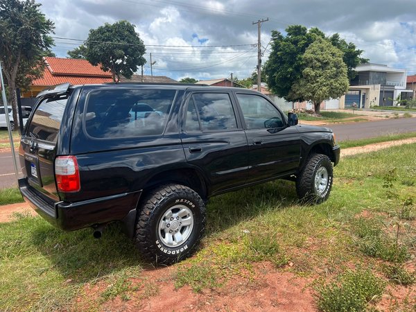 Foto 3 - Toyota Hilux SW4 SRV 3.0 Turbo Diesel 4x4