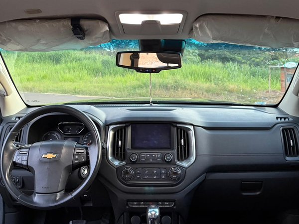 Foto 8 - Chevrolet S10 High Country 2.8 Turbo Diesel 4x4