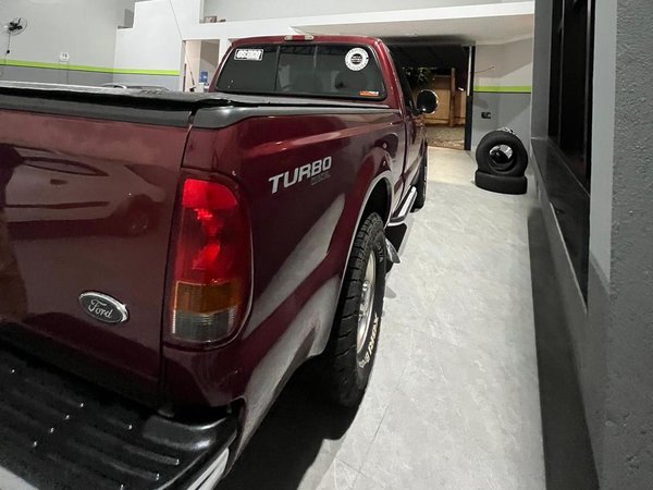 Foto 5 - Ford F250 XLT 4.2 Turbo Diesel 4x2