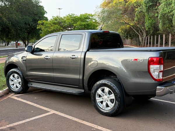 Foto 10 - Ford Ranger XLT 3.2 Turbo Diesel 4x4