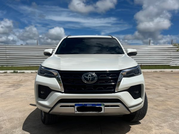 Foto 1 - Toyota Hilux SW4 SRX 2.8 Turbo Diesel 4x4