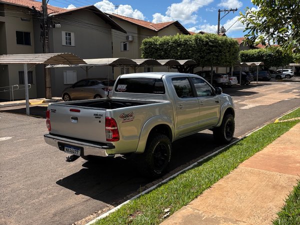 Foto 8 - Toyota Hilux SRV 3.0 Turbo Diesel 4x4